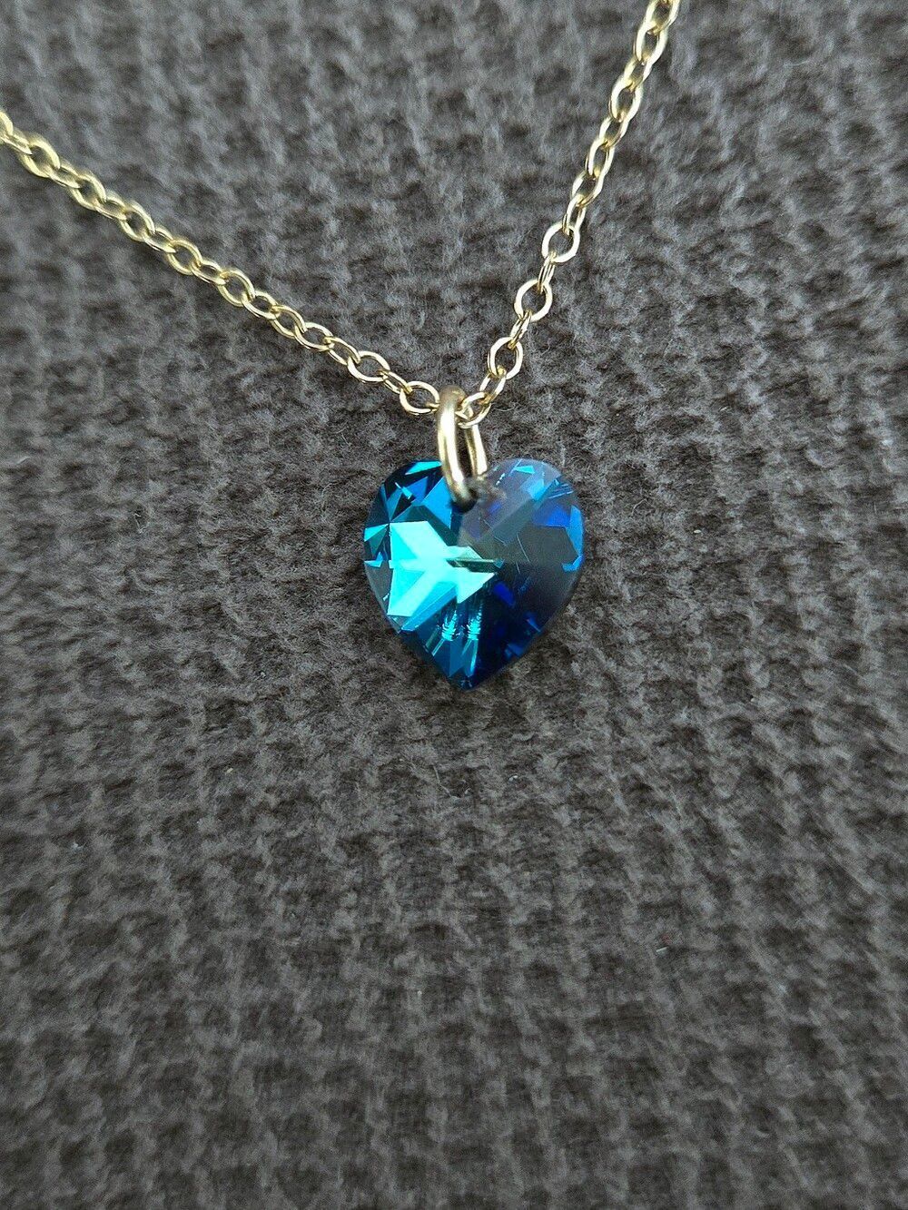 Deep Blue Swarovski Crystal💎 Heart💙 and Clover🍀 Charm Necklace - NWOT - Picture 5 of 16